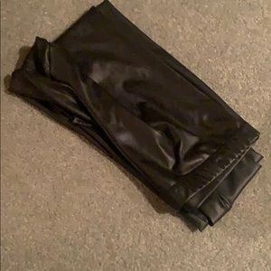 Leather leggings